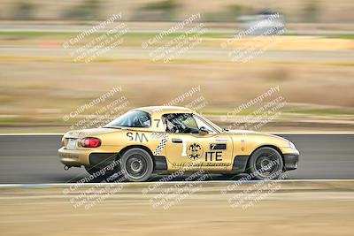 media/Jan-26-2025-CalClub SCCA (Sun) [[cfcea7df88]]/Group 4/Race/